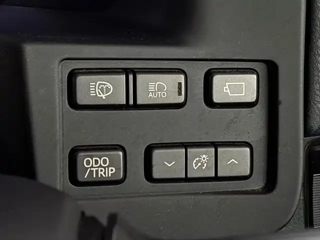 トヨタ クラウン ハイブリッド アスリートG 大阪府 2013(平25)年 11.5万km ブラック /サンルーフ//リアサンシェード//純正ディーラーHDDナビ//Bluetooth/CD/DVD/USB//フルセグテレビ//全方位カメラ・バックカメラ//前後コーナーセンサー//デジタルインナーミラー//ビルトインETC//前後純正ドライブレコーダー/DRT-H61A//GPSアンテナ内蔵レーダー探知機/GWR81sd//クルーズコントロール//前席パワーシート/D席メモリー付//前席シートヒーター・エアーシート//ステアリングヒーター//黒革シート//純正フロアマット//純正18インチアルミホイール//純正リアエアロ//ビルトインETC//スペアキー×1