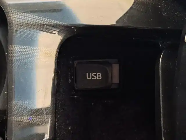 トヨタ クラウン ハイブリッド アスリートG 大阪府 2013(平25)年 11.5万km ブラック /サンルーフ//リアサンシェード//純正ディーラーHDDナビ//Bluetooth/CD/DVD/USB//フルセグテレビ//全方位カメラ・バックカメラ//前後コーナーセンサー//デジタルインナーミラー//ビルトインETC//前後純正ドライブレコーダー/DRT-H61A//GPSアンテナ内蔵レーダー探知機/GWR81sd//クルーズコントロール//前席パワーシート/D席メモリー付//前席シートヒーター・エアーシート//ステアリングヒーター//黒革シート//純正フロアマット//純正18インチアルミホイール//純正リアエアロ//ビルトインETC//スペアキー×1