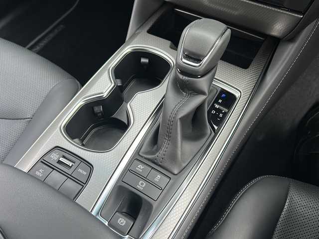 トヨタ クラウン ハイブリッド RS リミテッドⅡ 広島県 2022(令4)年 2.9万km プレシャスブラックパール 禁煙車/TRDエアロ(F.S.R)/トヨタセーフティセンス/・プリクラッシュセーフティ/・オートマチックハイビーム/・LDA/LTA/・レーダークルーズコントロール/・RSA/・先行車発進告知/BSM/HUD/クリアランスソナー/純正12.3インチコネクティッドナビ/・フルセグTV/Bluetooth/CD/DVD/AM/FM/TVキャンセラー/パノラミックビューモニター/シーケンシャルウインカー/レザーシート/前席パワーシート/前席シートヒーター/シートベンチレーション/革巻きステアリング/ステアリングヒーター/ステアリングスイッチ/LEDヘッドライト/フォグランプ/オートライト/AC100V1500Wコンセント/ビルトインETC2.0/ドライブレコーダー（DC-DR652）/純正18インチAW/プッシュスタート/スマートキー/スペアキー