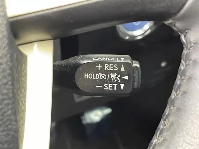 トヨタ プリウス S 宮城県 2016(平28)年 7.9万km ダークブルーマイカM 4WD/サンルーフ/純正9インチナビ/【AM/FM/CD/DVD/SD/フルセグTV/BT】/トヨタセーフティーセンス/ビルトインETC/バックカメラ/LEDヘッドランプ/フォグランプ/ドライブレコーダー/純正エンジンスターター/純正フロアマット/ドアバイザー