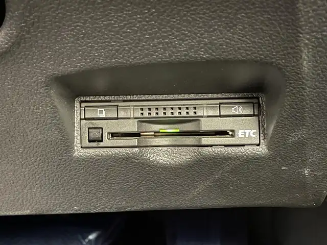 トヨタ プリウス S 宮城県 2016(平28)年 7.9万km ダークブルーマイカM 4WD/サンルーフ/純正9インチナビ/【AM/FM/CD/DVD/SD/フルセグTV/BT】/トヨタセーフティーセンス/ビルトインETC/バックカメラ/LEDヘッドランプ/フォグランプ/ドライブレコーダー/純正エンジンスターター/純正フロアマット/ドアバイザー