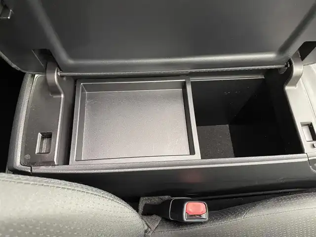 トヨタ プリウス S 宮城県 2016(平28)年 7.9万km ダークブルーマイカM 4WD/サンルーフ/純正9インチナビ/【AM/FM/CD/DVD/SD/フルセグTV/BT】/トヨタセーフティーセンス/ビルトインETC/バックカメラ/LEDヘッドランプ/フォグランプ/ドライブレコーダー/純正エンジンスターター/純正フロアマット/ドアバイザー