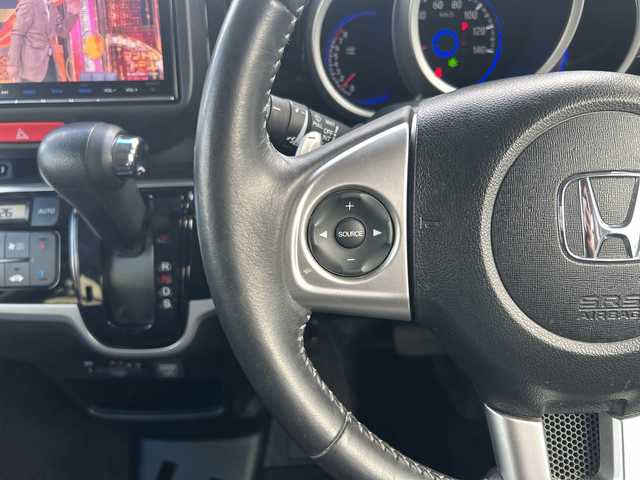 ホンダ Ｎ ＢＯＸ カスタム G ターボ Lパッケージ 東京都 2016(平28)年 7.3万km プレミアムベルベットパープル・パール GathersフルセグTVナビ（VXM-175VFNi）/・Bluetooth/AUX/USB/純正15インチアルミホイール/純正フロアマット/バックカメラ/ETC/両側パワースライドドア/横滑り防止装置/盗難防止装置/ドアバイザー/オートライト/後席サンシェード/プッシュスタート/後席チップアップシート/スマートキー/スペアキー1本/保証書