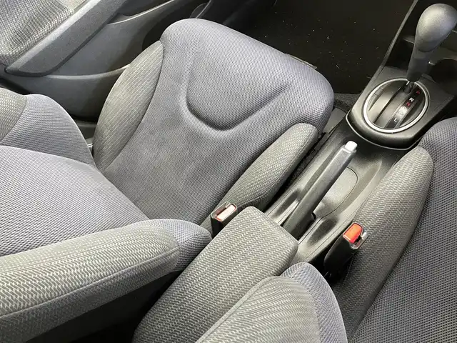 ホンダ フィット ハイブリット 10thアニバーサリー 福井県 2011(平23)年 8.5万km アズールブルーメタリック 純正ナビ/CD/DVD/Bluetooth/TV/クルーズコントロール/バックカメラ/オートライト/ETC/スマートキー/ドアバイザー