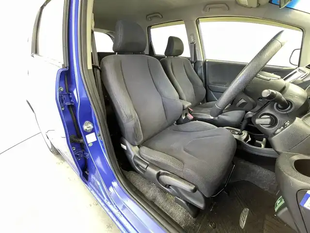 ホンダ フィット ハイブリット 10thアニバーサリー 福井県 2011(平23)年 8.5万km アズールブルーメタリック 純正ナビ/CD/DVD/Bluetooth/TV/クルーズコントロール/バックカメラ/オートライト/ETC/スマートキー/ドアバイザー