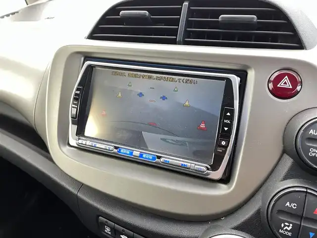 ホンダ フィット ハイブリット 10thアニバーサリー 福井県 2011(平23)年 8.5万km アズールブルーメタリック 純正ナビ/CD/DVD/Bluetooth/TV/クルーズコントロール/バックカメラ/オートライト/ETC/スマートキー/ドアバイザー