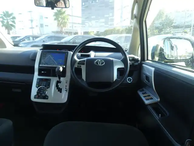 トヨタ ノア X スペシャルエディション 千葉県 2013(平25)年 8.9万km ホワイトパールクリスタルシャイン 両側パワースライドドア/純正HDDナビ/地デジTV/【DVD/CD再生機能　Bluetooth接続】/バックカメラ/ETC/HIDヘッドライト/フォグライト/ウインカーミラー/スマートキー