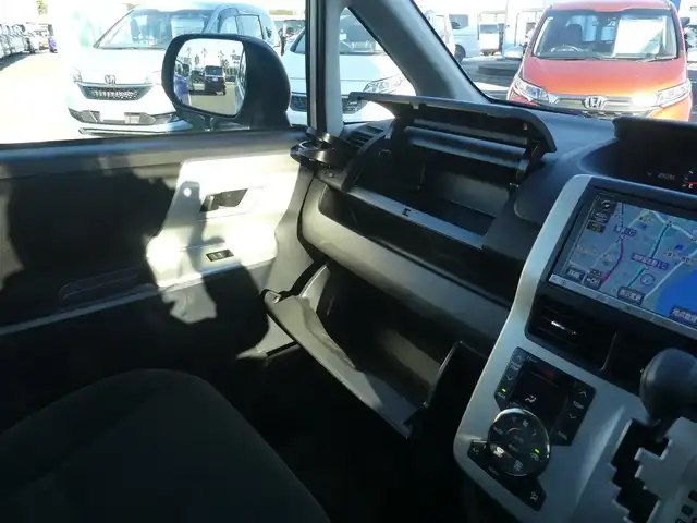 トヨタ ノア X スペシャルエディション 千葉県 2013(平25)年 8.9万km ホワイトパールクリスタルシャイン 両側パワースライドドア/純正HDDナビ/地デジTV/【DVD/CD再生機能　Bluetooth接続】/バックカメラ/ETC/HIDヘッドライト/フォグライト/ウインカーミラー/スマートキー