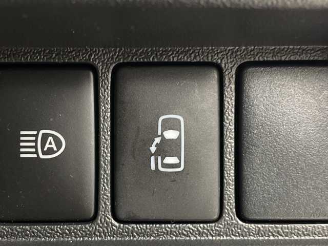 トヨタ ハイエース GL 群馬県 2022(令4)年 1万km ホワイトパールクリスタルシャイン アルパイン１２．８型後席モニター　アルパイン１１型ナビ　全周囲カメラ　デジタルインナーミラー　電動スライドドア　LED　衝突被害軽減ブレーキ　レーンアシスト　オートライト　ETC　ドラレコ　禁煙車