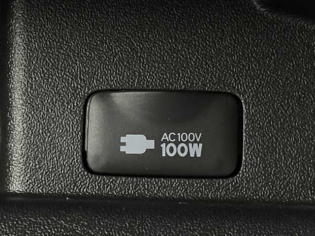 トヨタ ハイエース GL 群馬県 2022(令4)年 1万km ホワイトパールクリスタルシャイン アルパイン１２．８型後席モニター　アルパイン１１型ナビ　全周囲カメラ　デジタルインナーミラー　電動スライドドア　LED　衝突被害軽減ブレーキ　レーンアシスト　オートライト　ETC　ドラレコ　禁煙車