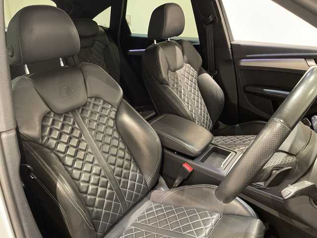 アウディ アウディ Ｑ５ SB 40TDIクワトロ Sライン 新潟県 2021(令3)年 3.4万km グレイシアホワイトメタリック ワンオーナー/S line plus パッケージ/・アーティフィシャルインテリアレザー/・シートヒーター（フロント/リヤ）/・アコースティックガラス（フロントサイド）/バーチャルコックピットプラス/ファインナッパレザーシート/360°カメラ/アダプティブクルーズコントロール/マトリクスLEDヘッドライト/スポーツシート（フロント）/シートヒーター（フロント）/ドアシルトリム S/S lineロゴ/マルチカラーアンビエントライティング/オートマチックテールゲート/MMI ナビゲーション/Bluetooth/アウディサイドアシスト/アクティブレーンアシスト/アウディホールドアシスト/スマートフォンインターフェース