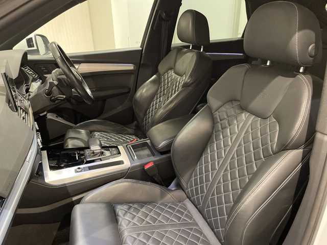 アウディ アウディ Ｑ５ SB 40TDIクワトロ Sライン 新潟県 2021(令3)年 3.4万km グレイシアホワイトメタリック ワンオーナー/S line plus パッケージ/・アーティフィシャルインテリアレザー/・シートヒーター（フロント/リヤ）/・アコースティックガラス（フロントサイド）/バーチャルコックピットプラス/ファインナッパレザーシート/360°カメラ/アダプティブクルーズコントロール/マトリクスLEDヘッドライト/スポーツシート（フロント）/シートヒーター（フロント）/ドアシルトリム S/S lineロゴ/マルチカラーアンビエントライティング/オートマチックテールゲート/MMI ナビゲーション/Bluetooth/アウディサイドアシスト/アクティブレーンアシスト/アウディホールドアシスト/スマートフォンインターフェース