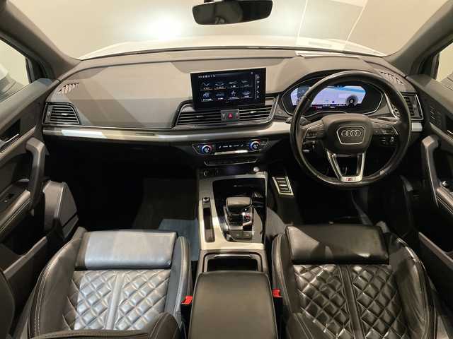 アウディ アウディ Ｑ５ SB 40TDIクワトロ Sライン 新潟県 2021(令3)年 3.4万km グレイシアホワイトメタリック ワンオーナー/S line plus パッケージ/・アーティフィシャルインテリアレザー/・シートヒーター（フロント/リヤ）/・アコースティックガラス（フロントサイド）/バーチャルコックピットプラス/ファインナッパレザーシート/360°カメラ/アダプティブクルーズコントロール/マトリクスLEDヘッドライト/スポーツシート（フロント）/シートヒーター（フロント）/ドアシルトリム S/S lineロゴ/マルチカラーアンビエントライティング/オートマチックテールゲート/MMI ナビゲーション/Bluetooth/アウディサイドアシスト/アクティブレーンアシスト/アウディホールドアシスト/スマートフォンインターフェース