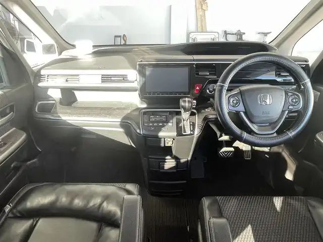 ホンダ ステップワゴン スパーダ クルスピセンシング 宮崎県 2016(平28)年 14.7万km プレミアムスパークルブラックパール 純正ナビ/ETC/ホンダセンシング/ドライブレコーダー/バックカメラ/両側パワースライドドア/フリップダウンモニター/TV/BT/スマートキー/プッシュスタート/LEDヘッドライト/フォグランプ/ウィンカーミラー/電動格納ミラー