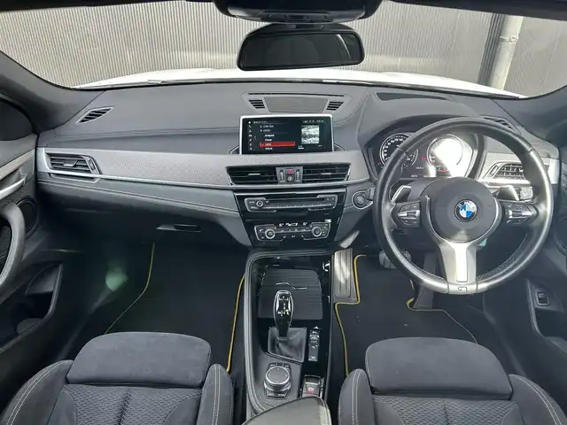 ＢＭＷ Ｘ２ xDrive20i MスポーツX 香川県 2019(平31)年 4.3万km アルピンホワイトⅢ パノラマＳＲ　/ＨＵＤ　/純正ナビ　/バックカメラ　/ＡＣＣ　/シートヒーター/ＰＤＣ　/パーキングアシスト　/パドルシフト　/ＬＥＤヘッドライト　/オートライト　/電動リアゲート