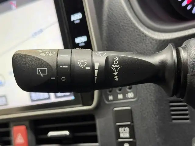 トヨタ ヴォクシー ZS 煌 三重県 2018(平30)年 2.7万km イナズマスパーキングブラックガラスフレーク ガソリン/FF/MTモード付インパネCVT/純正 10インチナビ NSZT-Z66T/（AM/FM/CD/DVD/TV/SD/SDREC/Bluetooth）/バックカメラ/両側パワースライドドア/ビルトイン ETC/Toyota Safety Sense/・プリクラッシュセーフティ［PCS］/・レーンディパーチャーアラート［LDA］/・オートハイビーム［AHB］/・横滑り防止装置［TRC］/など/装備/・クルーズコントロール/・左右独立温度調整＆後席独立調整オートエアコン/・オートライト/・LED ヘッドランプ＆フロントフォグランプ/・ステアリングスイッチ/・プッシュスタート/・充電用USBジャックx2/・純正16inAW/・保/取/・スマートキーx1/など