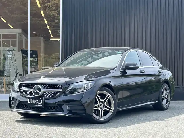 メルセデス・ベンツ Ｃ２２０ｄ アバンギャルド　AMGライン 福岡県 2019(平31)年 3.6万km オブシディアンブラック 純正ナビ/BT/USB/SD/フルセグ/ブルメスターサウンド/Applecarplay/バックカメラ/ETC2.0/アンビエントライト/エアサス/ACC/レーンキープアシスト/ブラインドスポットモニター/アクティブブレーキアシスト/革巻きステアリング/パドルシフト/ステアリングスイッチ/HUD/ブラックレザーシート/パワーシートD-N/シートヒーターD-N/シートメモリD-N/電動リヤゲート/LEDヘッドライト/オートライト/フォグライト（リヤ）/コーナーセンサー前後/純正フロアマット/純正18AW