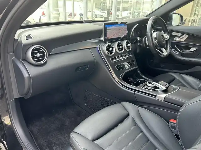 メルセデス・ベンツ Ｃ２２０ｄ アバンギャルド　AMGライン 福岡県 2019(平31)年 3.6万km オブシディアンブラック 純正ナビ/BT/USB/SD/フルセグ/ブルメスターサウンド/Applecarplay/バックカメラ/ETC2.0/アンビエントライト/エアサス/ACC/レーンキープアシスト/ブラインドスポットモニター/アクティブブレーキアシスト/革巻きステアリング/パドルシフト/ステアリングスイッチ/HUD/ブラックレザーシート/パワーシートD-N/シートヒーターD-N/シートメモリD-N/電動リヤゲート/LEDヘッドライト/オートライト/フォグライト（リヤ）/コーナーセンサー前後/純正フロアマット/純正18AW