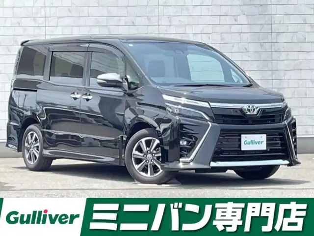 トヨタ ヴォクシー ZS 煌Ⅲ 福岡県 2020(令2)年 4万km イナズマスパーキングブラックガラスフレーク 純正10型SDナビ(フルセグTV/DVD/CD/BT)バックモニタートヨタセーフティセンスコーナーセンサー両側パワスラクルーズコントロールドラレコ前後ETC2.0USB純正LEDヘッドライト純正フロアマット純正アルミホイールプッシュスタートスマートキー