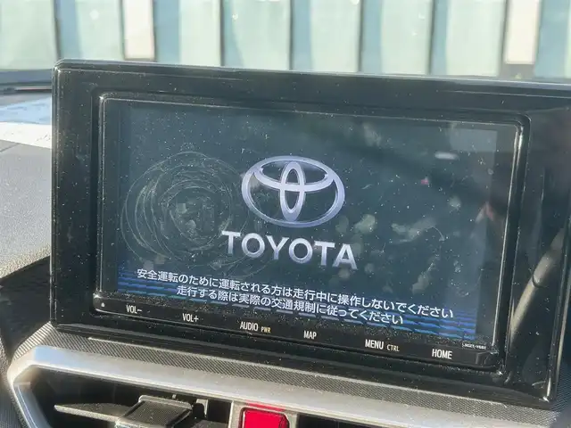 トヨタ ライズ Z 大阪府 2023(令5)年 1.7万km シャイニングホワイトパール 純正９インチナビ/   フルセグTV/CD/DVD/Bluetooth/USB/全方位モニター/衝突軽減ブレーキ/横滑り防止装置/コーナーセンサー/ＢＳＭ/前席シートヒーター/レーダークルーズコントロール/レーンキープアシスト　/アイドリングストップ/前後ドライブレコーダー/純正17インチアルミホイール/純正フロアマット/プッシュスタート/スマートキー/ＥＴＣ/ＬＥＤ/禁煙車