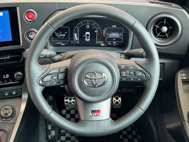 トヨタ ＧＲヤリス RZ ハイパフォーマンス 埼玉県 2024(令6)年 0.3万km プラチナホワイトパールマイカ トヨタセーフティセンス/純正ディスプレイオーディオ/　　BT/USB/フルセグTV/バックカメラ/レーダークルーズコントロール/LEDオートライト/ハーフレザー/シートヒーター/ステアリングヒーター/ブラインドスポットモニター/クリアランスソナー/ステアリングスイッチ/プッシュスタート/ETC/禁煙車