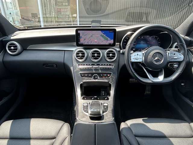 メルセデス・ベンツ Ｃ２２０ｄ ローレウスED スポーツプラスPKG 福岡県 2021(令3)年 5.1万km ポーラホワイト レーダーセーフティパッケージ/アダプティブクルーズコントロール/ブラインドスポットモニター/レーンキープアシスト/アクティブセーフティブレーキ/ワイヤレス充電/ヘッドアップディスプレイ/純正ナビ/Applecarplay/androidauto/フルセグTV/バックカメラ　/Bluetooth/エアーサスペンション/黒革シート/前席シートヒーター/パワーバックドア/LEDヘッドライト/純正18インチアルミホイール/ETC/スペアキー×1