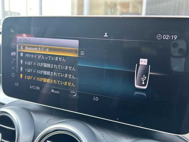 メルセデス・ベンツ Ｃ２２０ｄ ローレウスED スポーツプラスPKG 福岡県 2021(令3)年 5.1万km ポーラホワイト レーダーセーフティパッケージ/アダプティブクルーズコントロール/ブラインドスポットモニター/レーンキープアシスト/アクティブセーフティブレーキ/ワイヤレス充電/ヘッドアップディスプレイ/純正ナビ/Applecarplay/androidauto/フルセグTV/バックカメラ　/Bluetooth/エアーサスペンション/黒革シート/前席シートヒーター/パワーバックドア/LEDヘッドライト/純正18インチアルミホイール/ETC/スペアキー×1