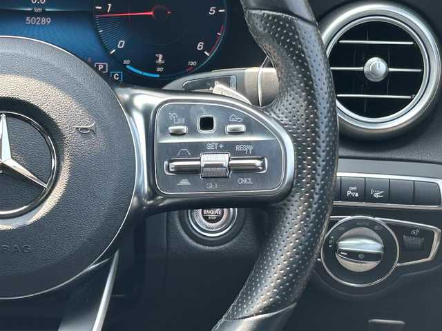 メルセデス・ベンツ Ｃ２２０ｄ ローレウスED スポーツプラスPKG 福岡県 2021(令3)年 5.1万km ポーラホワイト レーダーセーフティパッケージ/アダプティブクルーズコントロール/ブラインドスポットモニター/レーンキープアシスト/アクティブセーフティブレーキ/ワイヤレス充電/ヘッドアップディスプレイ/純正ナビ/Applecarplay/androidauto/フルセグTV/バックカメラ　/Bluetooth/エアーサスペンション/黒革シート/前席シートヒーター/パワーバックドア/LEDヘッドライト/純正18インチアルミホイール/ETC/スペアキー×1