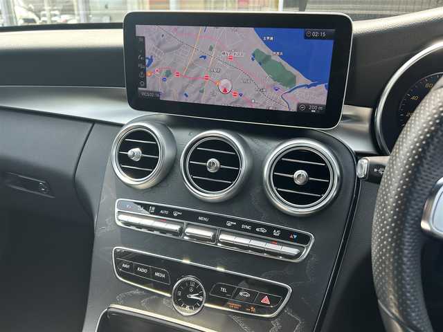 メルセデス・ベンツ Ｃ２２０ｄ ローレウスED スポーツプラスPKG 福岡県 2021(令3)年 5.1万km ポーラホワイト レーダーセーフティパッケージ/アダプティブクルーズコントロール/ブラインドスポットモニター/レーンキープアシスト/アクティブセーフティブレーキ/ワイヤレス充電/ヘッドアップディスプレイ/純正ナビ/Applecarplay/androidauto/フルセグTV/バックカメラ　/Bluetooth/エアーサスペンション/黒革シート/前席シートヒーター/パワーバックドア/LEDヘッドライト/純正18インチアルミホイール/ETC/スペアキー×1