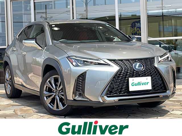 レクサス ＵＸ 250h Fスポーツ 静岡県 2020(令2)年 2.5万km ソニックチタニウム 【主要装備】/純正ナビ　/アラウンドビューモニター　/赤レザーシート　/ステアリングスイッチ　/レーダークルーズコントロール　/ドライブレコーダー　/プッシュスタート　/スマートキー　/パドルシフト　/ハンドルヒーター　/サンルーフ/置くだけ充電/ブレーキホールド/ETC2.0/ブラインドスポットビューモニター
