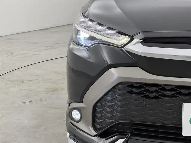 トヨタ カローラ クロス Z 福岡県 2023(令5)年 1.5万km アティチュードブラックマイカ ワンオーナー　/モデリスタエアロ　/純正９型ＤＡナビ　/全方位カメラ　/ビルトインＥＴＣ　/前後ドラレコ　/レーダークルコン　/コーナーセンサー　/トヨタセーフティセンス　/衝突軽減ブレーキ　/レーンキープアシスト　/ブラインドスポットモニター　/アクセル踏み間違い防止　/ハーフレザー　/パワーシート　/シートヒーター　/パワーバックドア　/ＬＥＤヘッドライト