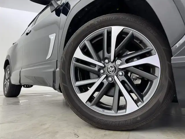 トヨタ カローラ クロス Z 福岡県 2023(令5)年 1.5万km アティチュードブラックマイカ ワンオーナー　/モデリスタエアロ　/純正９型ＤＡナビ　/全方位カメラ　/ビルトインＥＴＣ　/前後ドラレコ　/レーダークルコン　/コーナーセンサー　/トヨタセーフティセンス　/衝突軽減ブレーキ　/レーンキープアシスト　/ブラインドスポットモニター　/アクセル踏み間違い防止　/ハーフレザー　/パワーシート　/シートヒーター　/パワーバックドア　/ＬＥＤヘッドライト