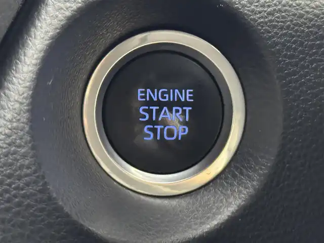 トヨタ カローラ クロス Z 福岡県 2023(令5)年 1.5万km アティチュードブラックマイカ ワンオーナー　/モデリスタエアロ　/純正９型ＤＡナビ　/全方位カメラ　/ビルトインＥＴＣ　/前後ドラレコ　/レーダークルコン　/コーナーセンサー　/トヨタセーフティセンス　/衝突軽減ブレーキ　/レーンキープアシスト　/ブラインドスポットモニター　/アクセル踏み間違い防止　/ハーフレザー　/パワーシート　/シートヒーター　/パワーバックドア　/ＬＥＤヘッドライト
