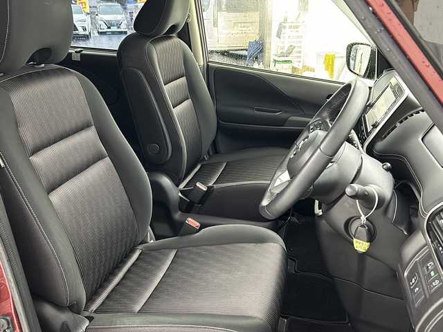 日産 セレナ ハイウェイスター 茨城県 2016(平28)年 6.6万km マルーンレッド 2トーン 全方位カメラ デジタルインナーミラー ハンズフリースライドドア フリップダウンモニター パーキングアシスト プロパイロット 純正9インチメモリナビ コーナーセンサー ビルドインETC 禁煙車