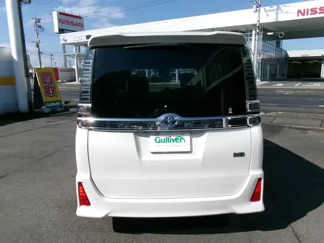 トヨタ ヴォクシー ハイブリッド ZS 煌 群馬県 2018(平30)年 5.1万km ホワイトパールクリスタルシャイン Toyota Safety Sense C/純正SDナビ/バックカメラ/両側パワースライドドア/シートヒーター/クルーズコントロール/2.0ETC/ニーエアバッグ