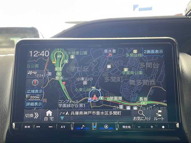 トヨタ エスクァイア ハイブリッド Gi プレミアムパッケージ ブラックテーラード 福岡県 2021(令3)年 5.8万km ホワイトパールクリスタルシャイン ・社外9インチSDナビ（X9NX）/CD/DVD/SD/BT/フルセグ/・バックカメラ/・ビルトインETC/・Toyota　Safety　Sense/プリクラッシュセーフティ/レーンディパチャーアラート/オートマチックハイビーム/先行車発進告知/・クルーズコントロール/・横滑り防止装置/・パーキングサポートブレーキ/・車両接近通報装置/・両側パワースライドドア/・ステアリングスイッチ/・ステアリングヒーター/・合皮シート/・前席シートヒーター/・純正フロアマット/・ＬＥＤヘッドライト/・オートライト/・純正15インチアルミホイール/・ドライブレコーダー/・スマートキー/・スペアキー/・クリアランスソナー/・取扱説明書/・保証書