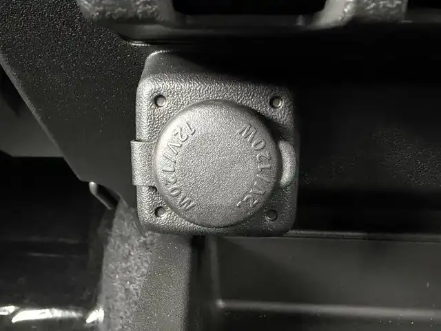 スズキ ジムニー ノマド FC 愛知県 2025(令7)年 0.1千km 黒 登録済未使用車/登録時走行距離26km/4WD/デュアルカメラブレーキサポート/革巻きステアリング/ステアリングリモコン/アダプティブクルーズコントロール/前席シートヒーター/ミラーヒーター/アイドリングストップ