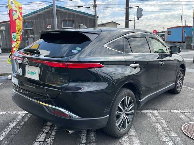 トヨタ ハリアー G 神奈川県 2021(令3)年 11.7万km プレシャスブラックパール ・純正メモリーナビ（BT/USB/AUX）/・バックカメラ/・デジタルインナーミラー（前後方録画付き）/・ETC2.0/・衝突軽減システム/・レーンキープアシスト/・横滑り防止装置/・LEDヘッドライト/・フォグライト/・オートライト/・オートマチックハイビーム/・前後コーナーセンサー/・純正１８インチAW/・スマートキー/・スペアキー