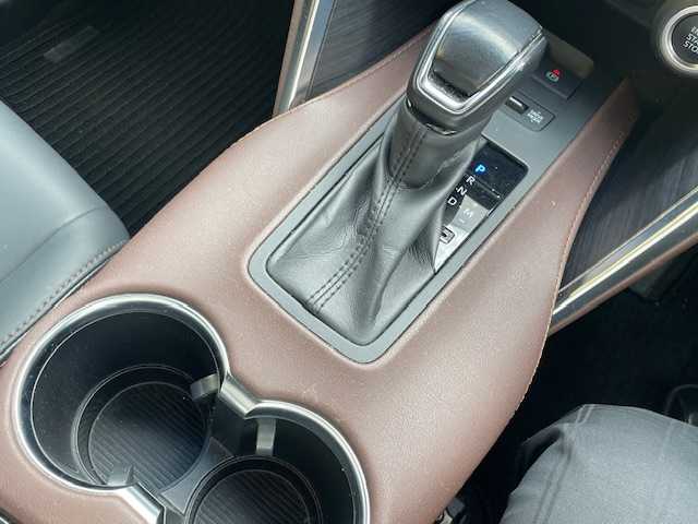 トヨタ ハリアー G 神奈川県 2021(令3)年 11.7万km プレシャスブラックパール ・純正メモリーナビ（BT/USB/AUX）/・バックカメラ/・デジタルインナーミラー（前後方録画付き）/・ETC2.0/・衝突軽減システム/・レーンキープアシスト/・横滑り防止装置/・LEDヘッドライト/・フォグライト/・オートライト/・オートマチックハイビーム/・前後コーナーセンサー/・純正１８インチAW/・スマートキー/・スペアキー