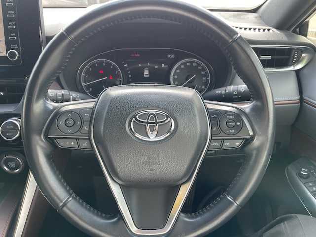 トヨタ ハリアー G 神奈川県 2021(令3)年 11.7万km プレシャスブラックパール ・純正メモリーナビ（BT/USB/AUX）/・バックカメラ/・デジタルインナーミラー（前後方録画付き）/・ETC2.0/・衝突軽減システム/・レーンキープアシスト/・横滑り防止装置/・LEDヘッドライト/・フォグライト/・オートライト/・オートマチックハイビーム/・前後コーナーセンサー/・純正１８インチAW/・スマートキー/・スペアキー