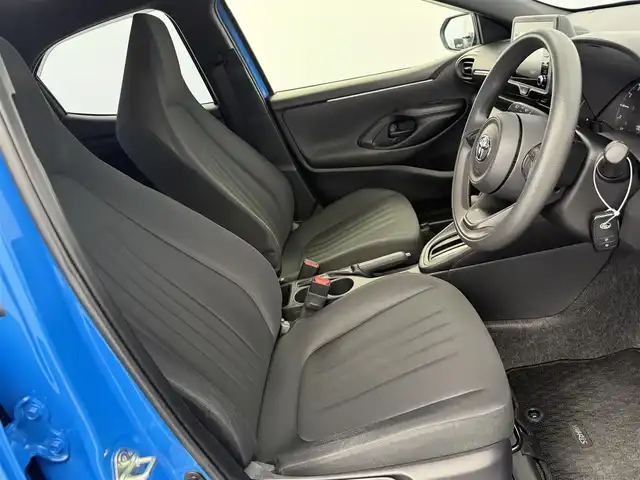 トヨタ ヤリス G 愛知県 2020(令2)年 3.9万km 青 純正ディスプレイオーディオ/バックカメラ/プリクラッシュセーフティシステム　/オートハイビーム/ドライブレコーダー/スマートキー/プッシュスタート/電動格納ミラー/ビルトインETC/Bluetooth/ワンオーナー