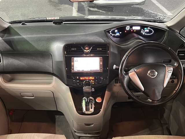 日産 セレナ 20G 京都府 2011(平23)年 15.9万km ブレードシルバー 純正HDDナビ　バックカメラ　ETC　スマートキー　両側パワースライドドア　ドライブレコーダー