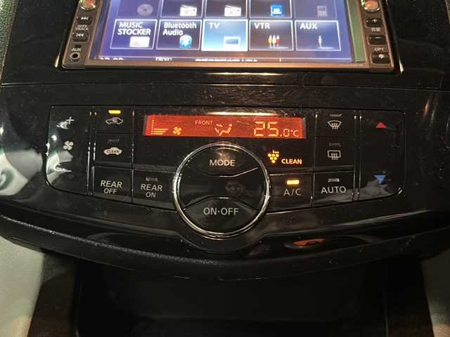 日産 セレナ 20G 京都府 2011(平23)年 15.9万km ブレードシルバー 純正HDDナビ　バックカメラ　ETC　スマートキー　両側パワースライドドア　ドライブレコーダー