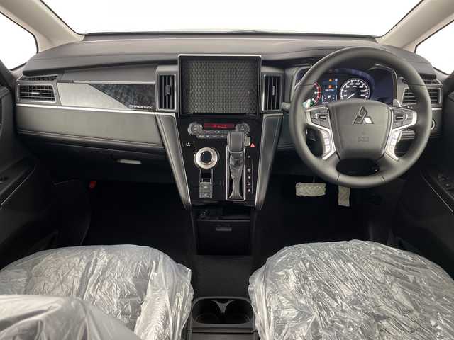 三菱 デリカＤ：５ シャモニー 埼玉県 2025(令7)年 0.1千km グラファイトグレーメタリック/ブラックマイカ 登録済未使用車　/全方位カメラ　/電動リアゲート　/BSM/パドルシフト　/レーンキープアシスト　/レーダークルーズコントロール　/衝突軽減ブレーキ　/ハンドルヒーター　/Ｄ席パワーシート　/スマートキー/横滑り防止措置