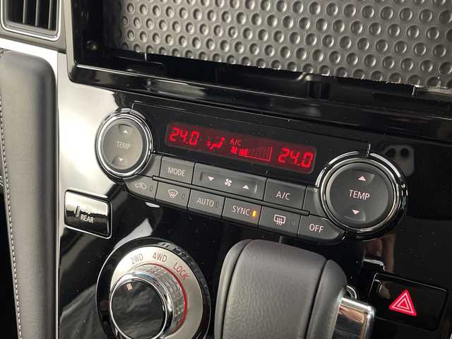 三菱 デリカＤ：５ シャモニー 埼玉県 2025(令7)年 0.1千km グラファイトグレーメタリック/ブラックマイカ 登録済未使用車　/全方位カメラ　/電動リアゲート　/BSM/パドルシフト　/レーンキープアシスト　/レーダークルーズコントロール　/衝突軽減ブレーキ　/ハンドルヒーター　/Ｄ席パワーシート　/スマートキー/横滑り防止措置