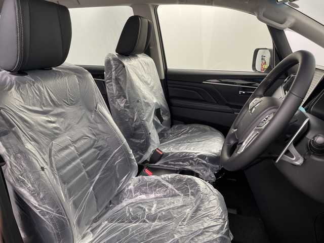 三菱 デリカＤ：５ シャモニー 埼玉県 2025(令7)年 0.1千km グラファイトグレーメタリック/ブラックマイカ 登録済未使用車　/全方位カメラ　/電動リアゲート　/BSM/パドルシフト　/レーンキープアシスト　/レーダークルーズコントロール　/衝突軽減ブレーキ　/ハンドルヒーター　/Ｄ席パワーシート　/スマートキー/横滑り防止措置