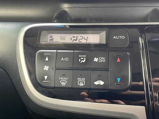 ホンダ Ｎ ＢＯＸ カスタム G Lパッケージ 青森県 2013(平25)年 10.9万km クリスタルブラックパール 片側パワースライドドア/横滑り防止システム/ETC/オートライト/HIDヘッドライト/フォグランプ/社外15インチアルミ/純正フロアマット/プッシュスタート/スマートキー/ドアバイザー