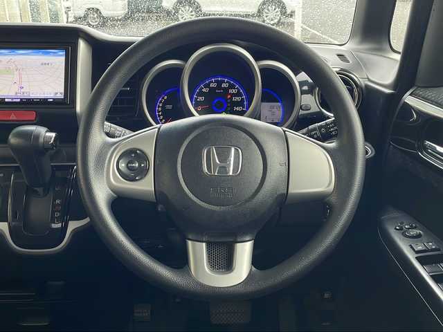 ホンダ Ｎ ＢＯＸ カスタム G Lパッケージ 青森県 2013(平25)年 10.9万km クリスタルブラックパール 片側パワースライドドア/横滑り防止システム/ETC/オートライト/HIDヘッドライト/フォグランプ/社外15インチアルミ/純正フロアマット/プッシュスタート/スマートキー/ドアバイザー