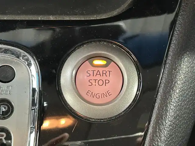 日産 セレナ HWS S HV Vセレ Aセーフ 大阪府 2015(平27)年 6.2万km タイガーアイブラウン 黒革シート 純正ナビTV 360カメラ フリップダウンモニター クルーズコントロール 衝突軽減ブレーキ レーンアシスト 両側パワースライドドア クリアランスソナー リアオートエアコン ETC