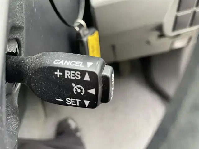 トヨタ プリウス S 島根県 2009(平21)年 17.5万km スーパーホワイトⅡ 社外メモリナビ　/ワンセグ/ＤＶＤ再生　/バックカメラ　/ＥＣＴ　/クルーズコントロール　/スマートキー　/プッシュスタート　/オートライト　/横滑り防止装置　/純正１５ＡＷ　/スペアキー１本